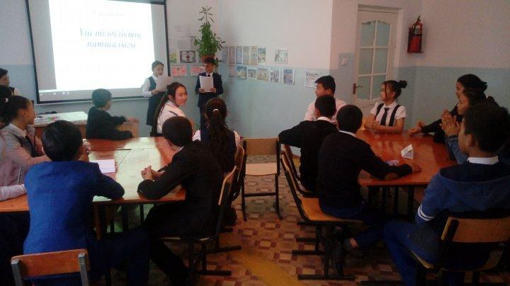 "Үш тілділіктің патшалығы"атты сыныптан тыс сабақ өтілді